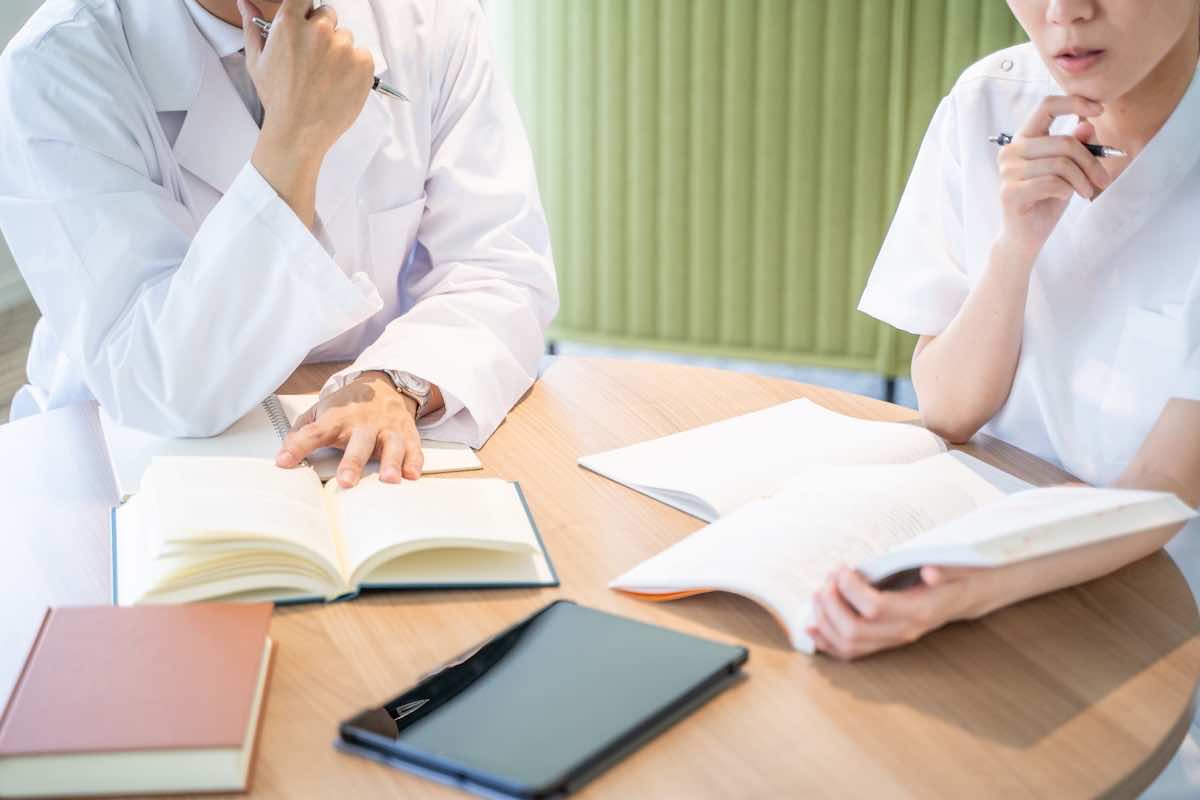 整体師の収入は？儲からないの？平均収入や増やす方法を徹底解説