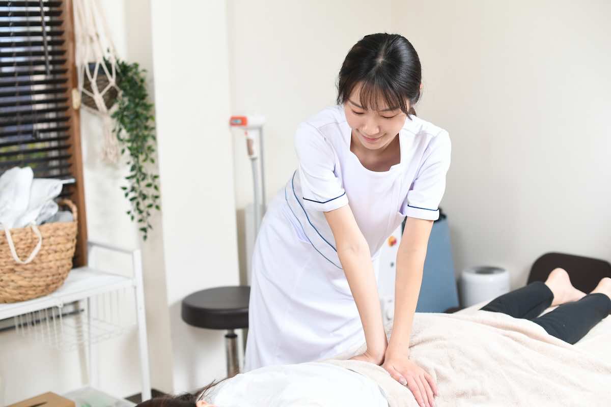 整体師を副業で始められる?メリット・デメリットや注意点など徹底解説