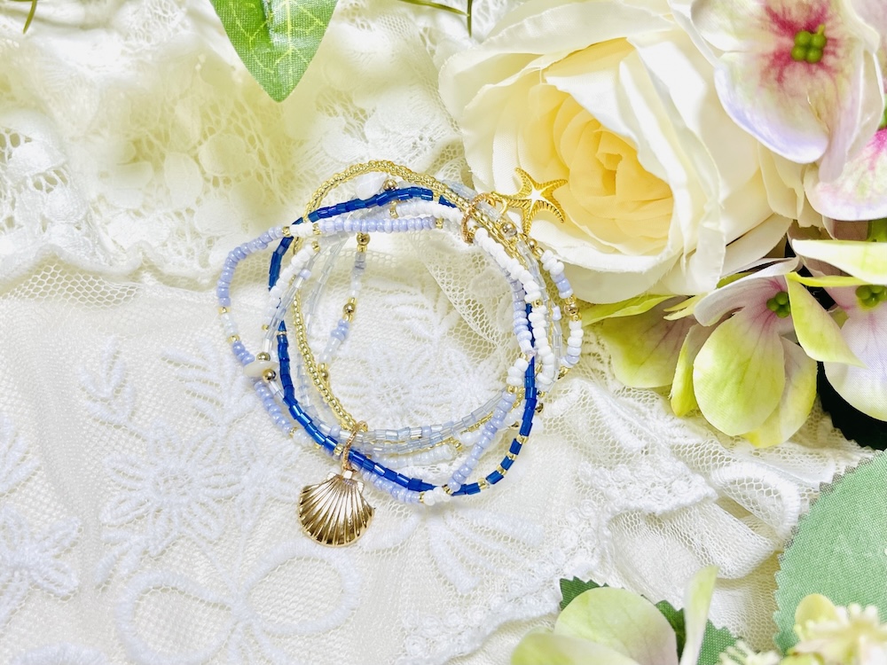 アクリルビーズとは？使い方やガラスビーズのとの違いを解説