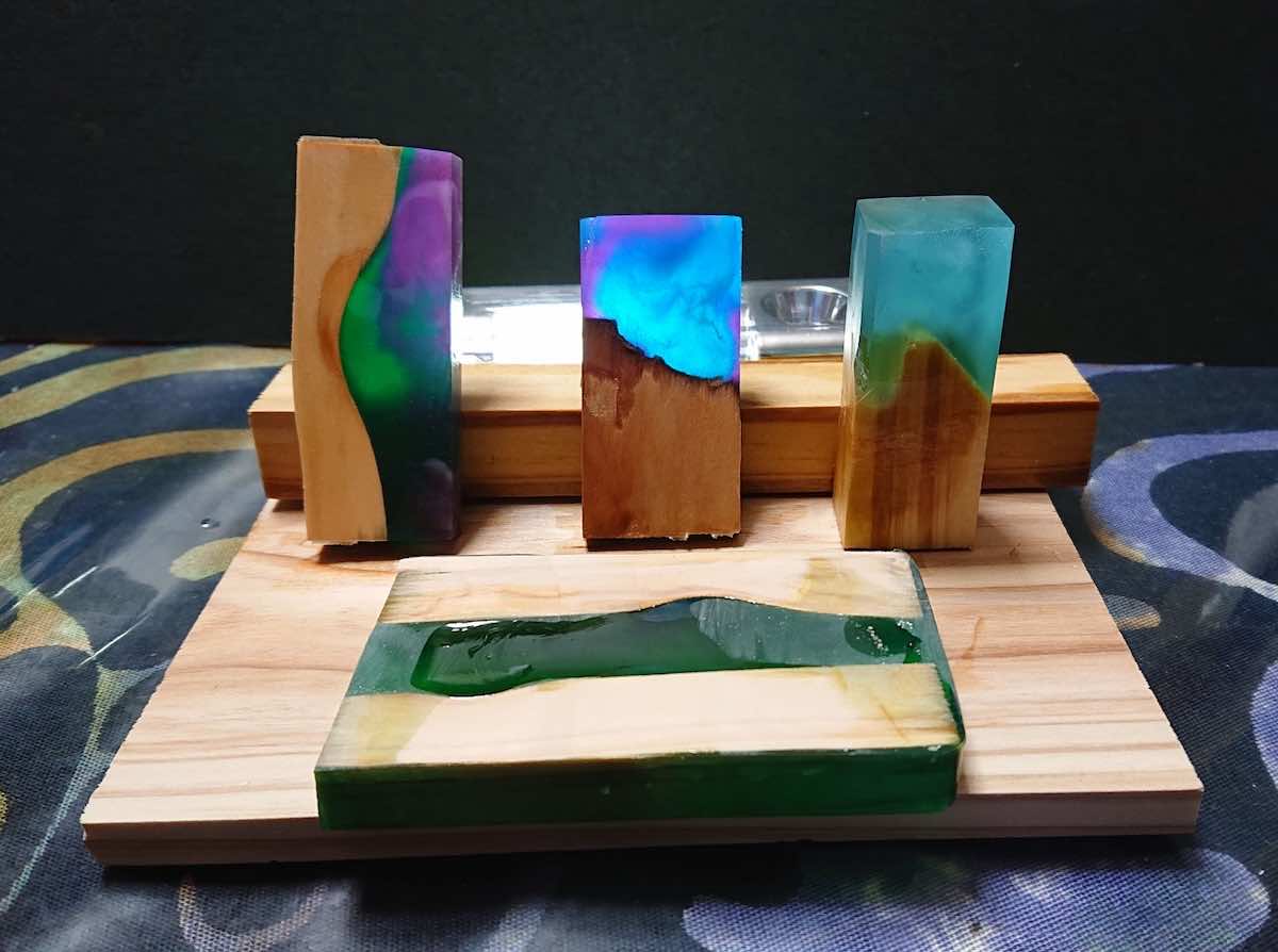 レジンの固め方は？硬化時間の目安やライトの使い方を解説！