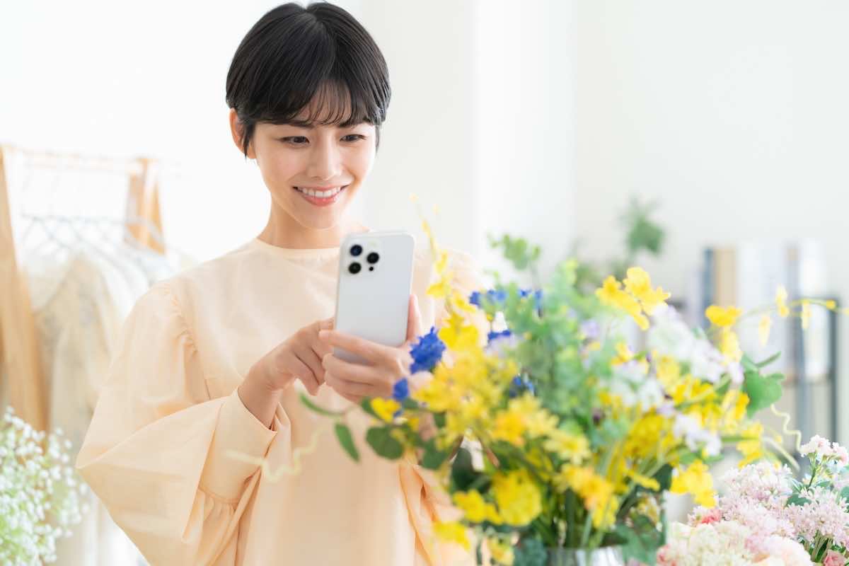 フラワーアレンジメントの初心者向けの手順やコツとは？