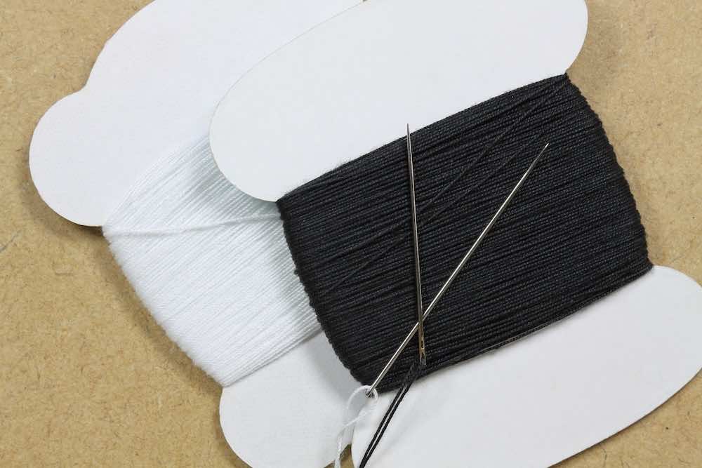 刺繍糸に針が通らない！通し方のコツや糸通しの使い方を解説