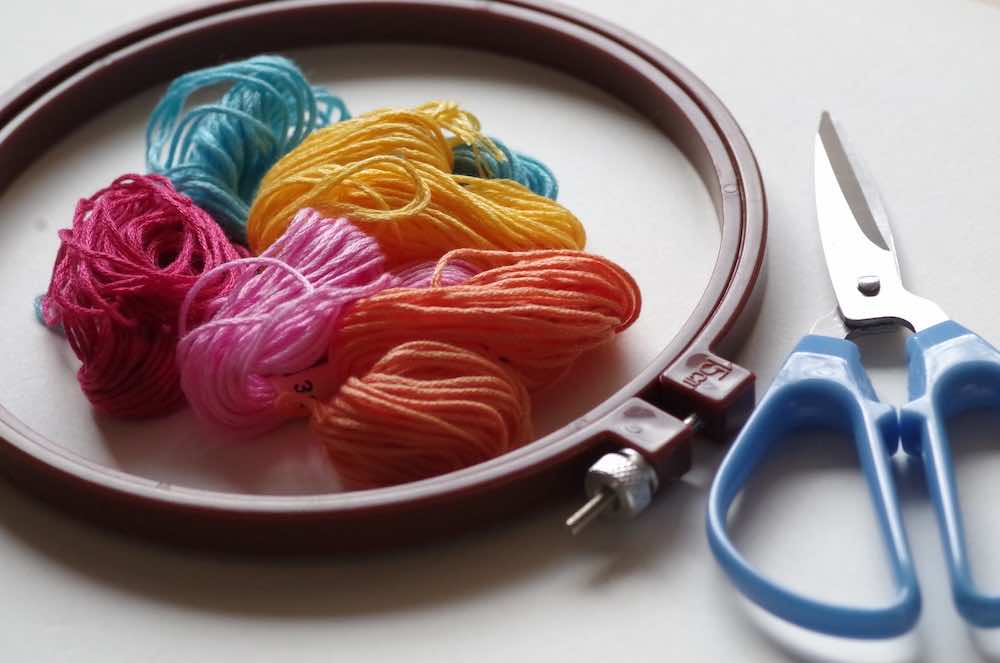 刺繡糸は何種類？メーカー別の違いやおすすめの選び方を解説