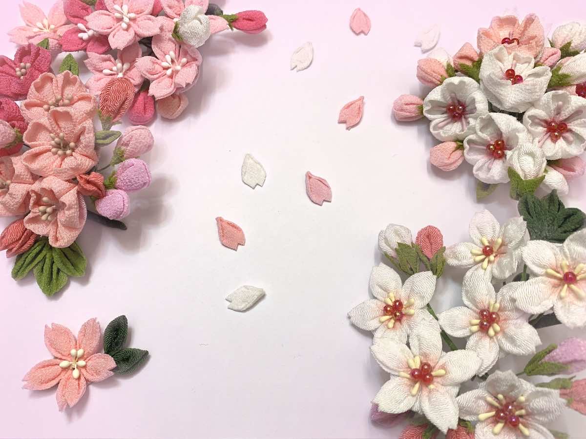 つまみ細工の種類とは？作り方の流れや特徴・用途を解説